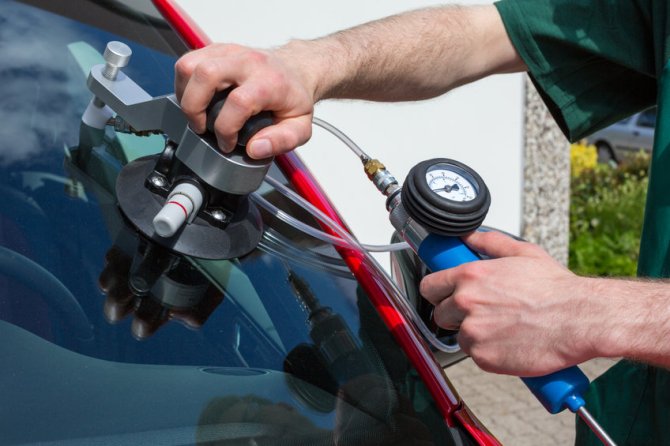How to Find the Best Local Auto Glass Repair Shop