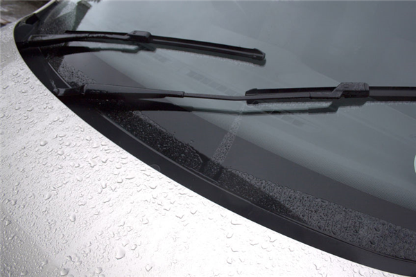 Are Your Windshield Wipers Scratching Your Windshield?